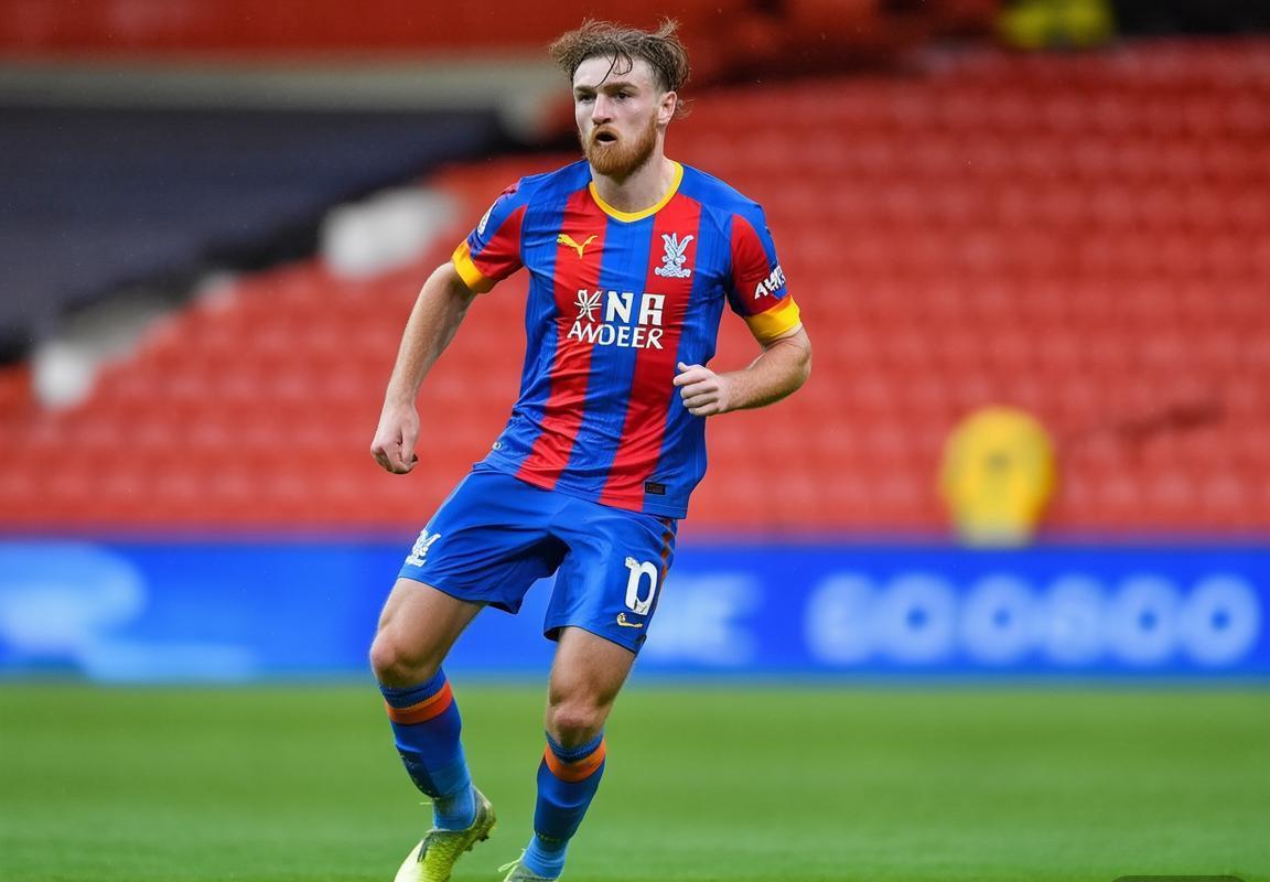 英超转会焦点：曼城利物浦争夺自由转会目标马克·格伊，后防补强关键战提前打响